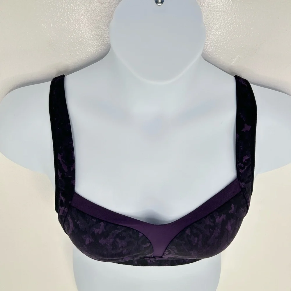 Lululemon Energy Sports Bra 36C‎ Purple Abstract Print Medium Support Athlesiure